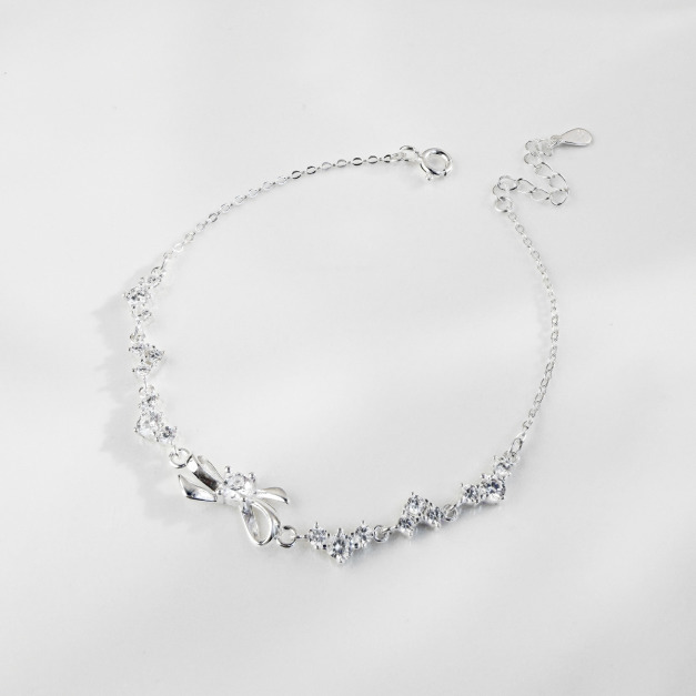 蝴蝶結愛心鑽 ‧ 純銀手鍊