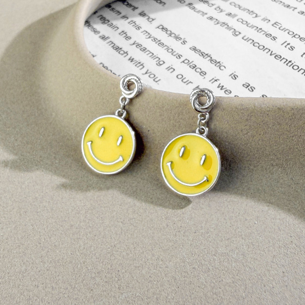 垂墜笑臉 ‧ 純銀耳環