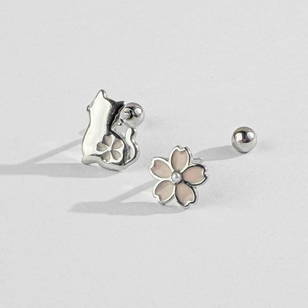 櫻花貓轉珠 ‧ 純銀耳環