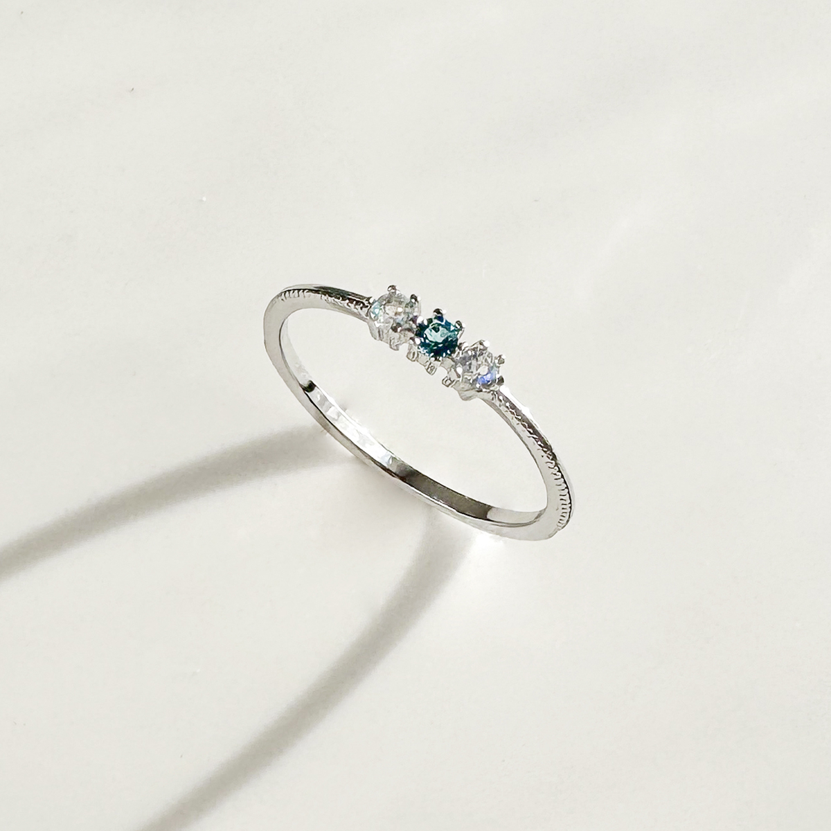 天然石│托帕石 ‧ 拉長石│幸福輪廓尾戒 ‧ 純銀戒指