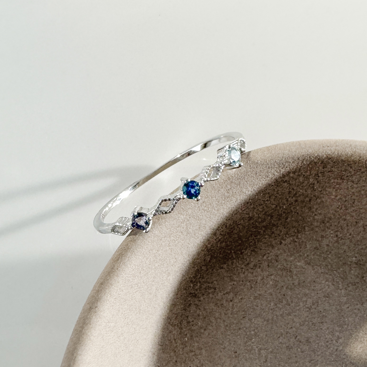 天然石│堇青石 ‧ 托帕石 ‧ 海藍寶│微光幸福 ‧ 純銀戒指