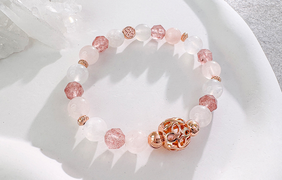 天然石│粉水晶 ‧ 草莓晶 ‧ 月光石│愛神降臨 ‧ 水晶手串