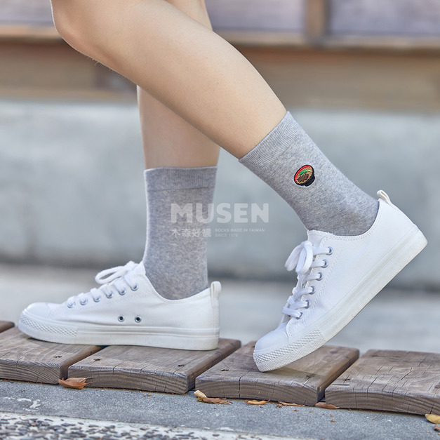 小吃刺繡襪-牛肉麵Beef Noodles Socks 長襪|中筒襪|男女同款