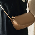 可調整簡約柔軟 斜肩包_13