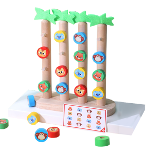 木製動物爬樹走位遊戲