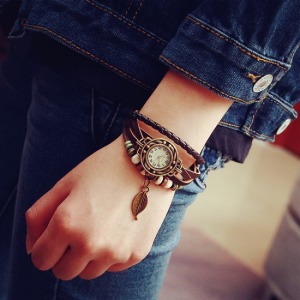 復古名俗風皮質手鍊手錶-DoubleBear