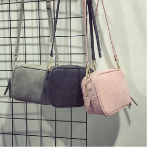 流蘇復古磨砂小方包-DoubleBear