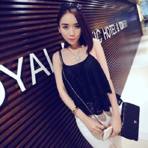 質感蕾絲吊帶小可愛-DoubleBear