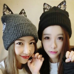 歐美貓耳鑲鑽閨蜜款毛帽-DoubleBear