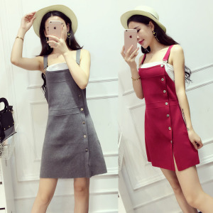 維納斯排釦吊帶開叉針織裙-DoubleBear