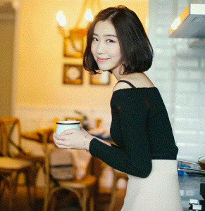 性感一字領針織上衣-DoubleBear