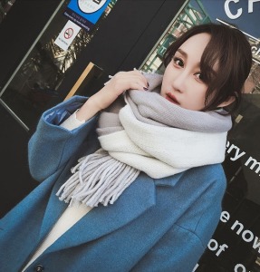 灰白雙色流蘇披肩圍巾-DoubleBear