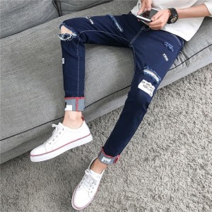 街頭塗鴉刷破乞丐九分褲-DoubleBear