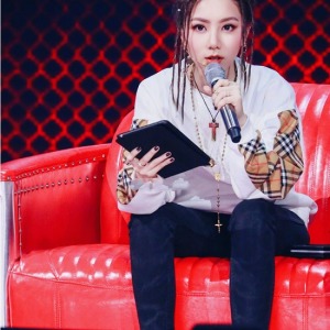 明星同款菱格紋設計大學T-DoubleBear