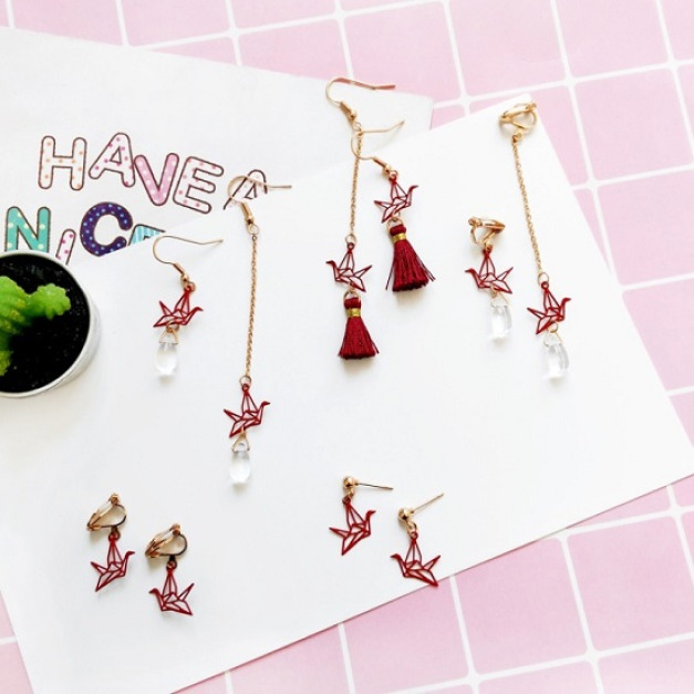 和風酒紅鏤空千紙鶴耳夾-DoubleBear