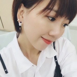 不對襯五角星太空人透明耳夾-DoubleBear