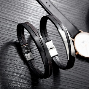 雙色小哥哥皮質手鍊-DoubleBear