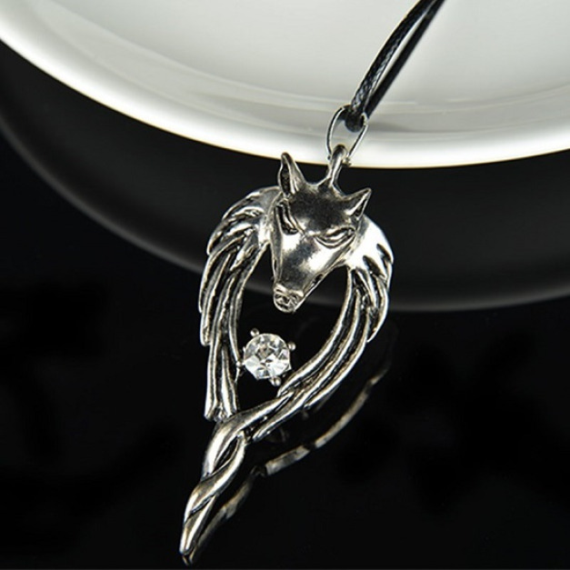 個性狼頭鑲鑽合金項鍊-DoubleBear