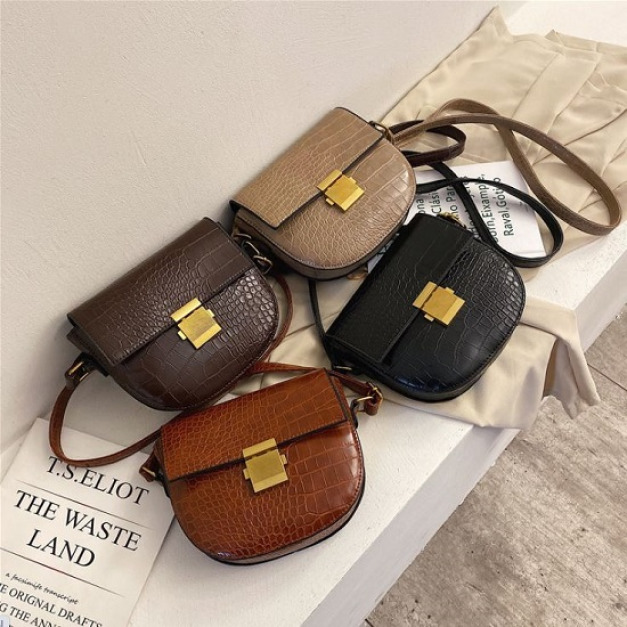 韓版仿鱷魚皮紋輕便小包-DoubleBear