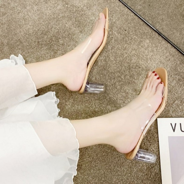 灰姑娘的透明玻璃鞋-DoubleBear