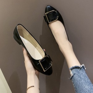 尖頭C字釦淺口平底鞋-DoubleBear