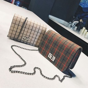 經典格紋毛呢鍊條包-DoubleBear