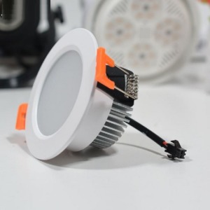 高端LED天花嵌燈-DoubleBear