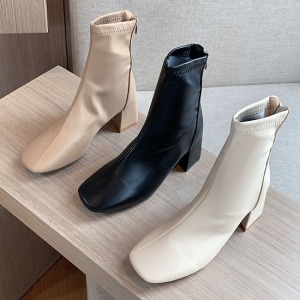 切爾西方頭粗跟瘦腿靴-DoubleBear