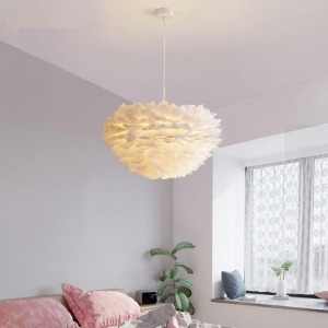 北歐浪漫風輕羽毛三色變光吊燈-DoubleBear