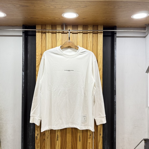 559_德絨英文字上衣