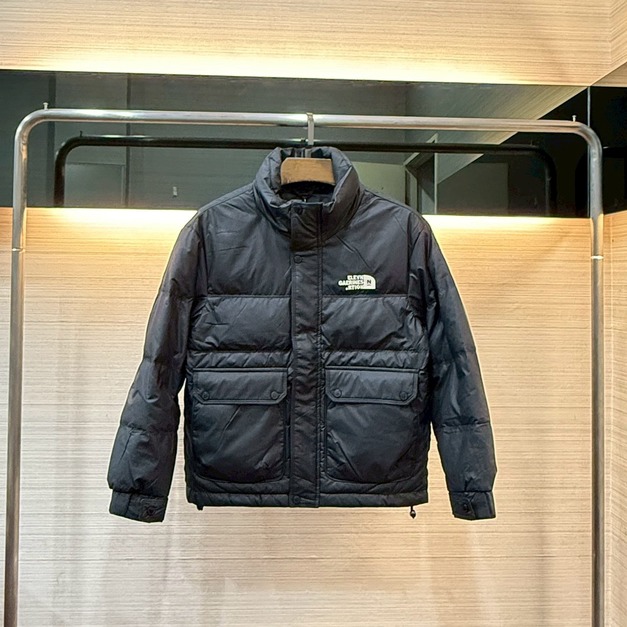 24Y8521_PU仿皮料立領工裝羽絨外套