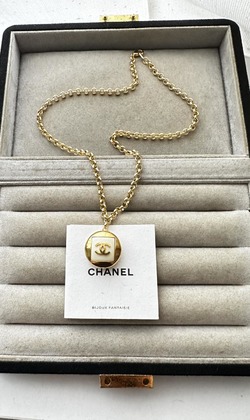 CHANEL 金色白CC LOGO鈕扣 客訂項鍊