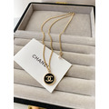 CHANEL 金色乳白底CC LOGO鈕扣 客訂項鍊_2