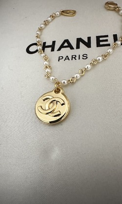 ＣＨＡＮＥＬ金色圓墜ＣＣ　ＬＯＧＯ珍珠手鍊