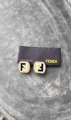 Fendi 淡金色邊框FF logo耳環 