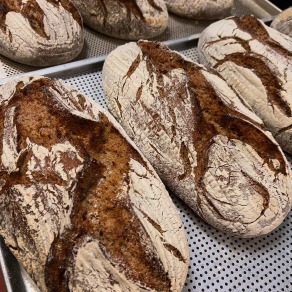 大地裸麥歐式麵包(半顆)