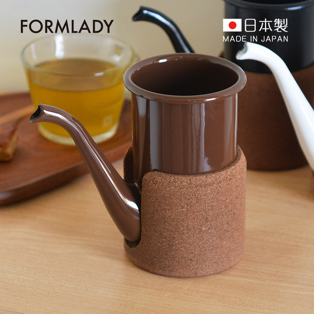 【日本FORMLADY】cupPot日製琺瑯無柄手沖壺(附隔熱套)-400ml-多色可選