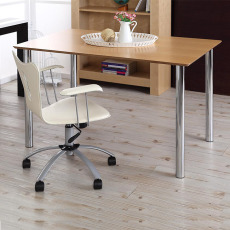 原木色長方餐桌