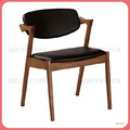 胡桃色實木餐椅〈Q577694-1 〉