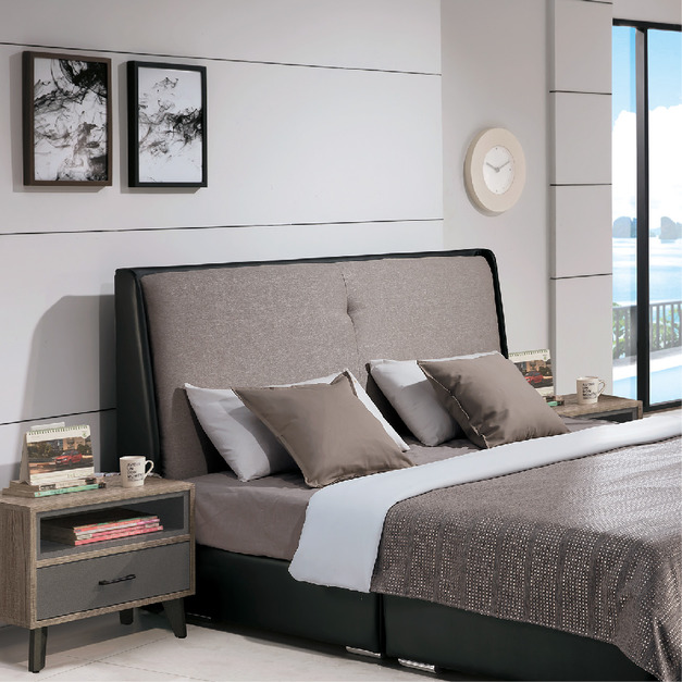 黑色5尺床頭片│Q646A162-02