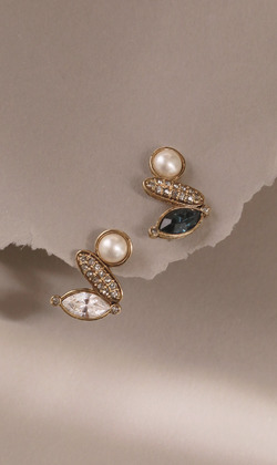 酒館裡的耳語。貼耳耳環 (可改夾式耳環)