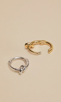 享受陽光。925純銀耳環