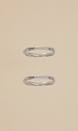 品牌經典款 | 蜿蜒道路。925純銀耳環