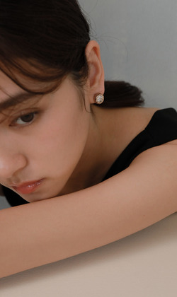 鏡中霧。貼耳耳環 (可改夾式耳環)