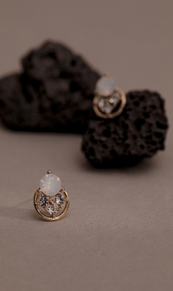 耀眼的瞬間。貼耳耳環 (可改夾式耳環)