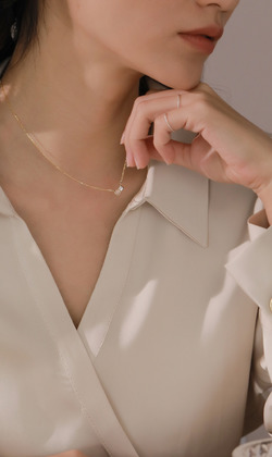 天邊銀河。Moonstone | 月光石 | 925純銀鎖骨鍊