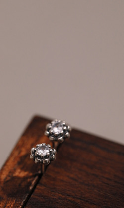 品牌經典款 | 雪花輕落。925純銀耳環 (可改夾式耳環)