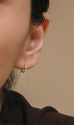 季節變更。925純銀耳環