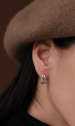 交織。925純銀耳環