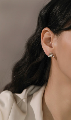 點亮黑夜。貼耳耳環 (可改夾式耳環)